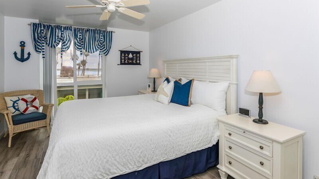 Photo of Bedroom in Oceanside