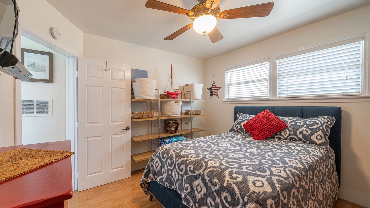 Photo of Bedroom in Hermosa Beach