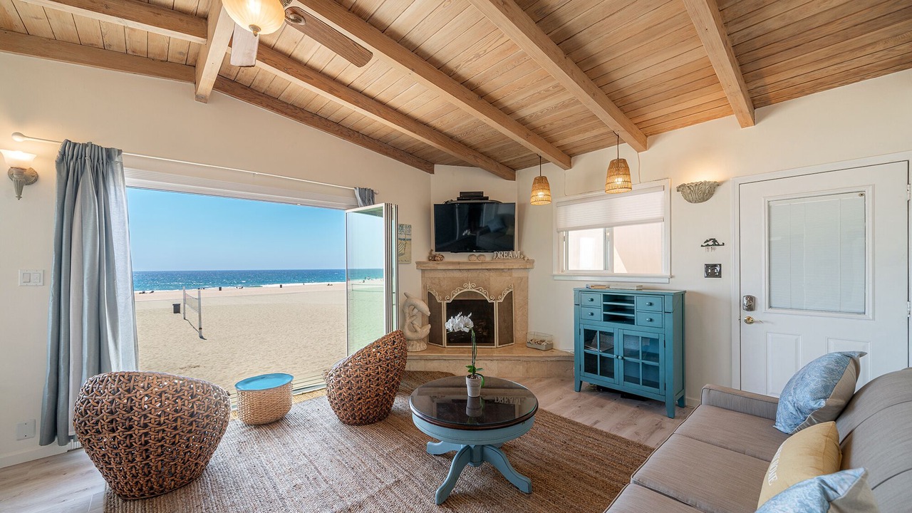 Photo of Livingroom in Hermosa Beach