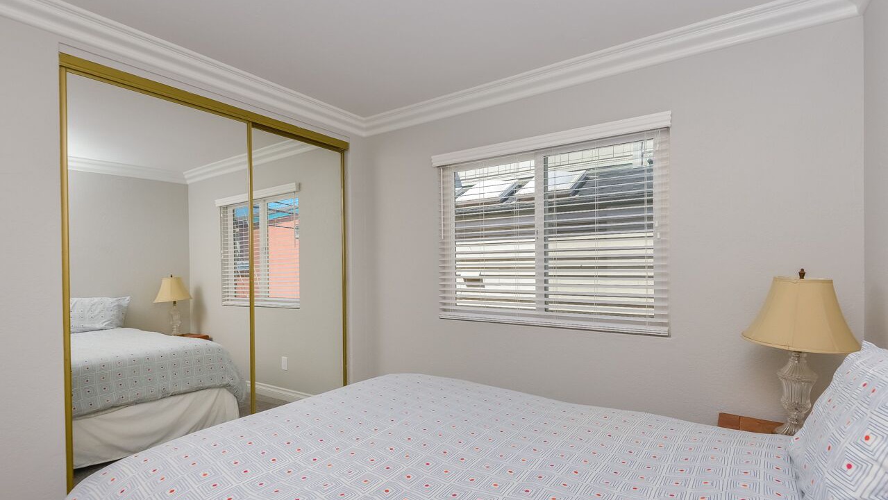 Photo of Bedroom in South Mission Beach