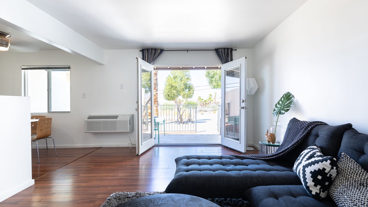 Photo of Livingroom in Desert Hot Springs