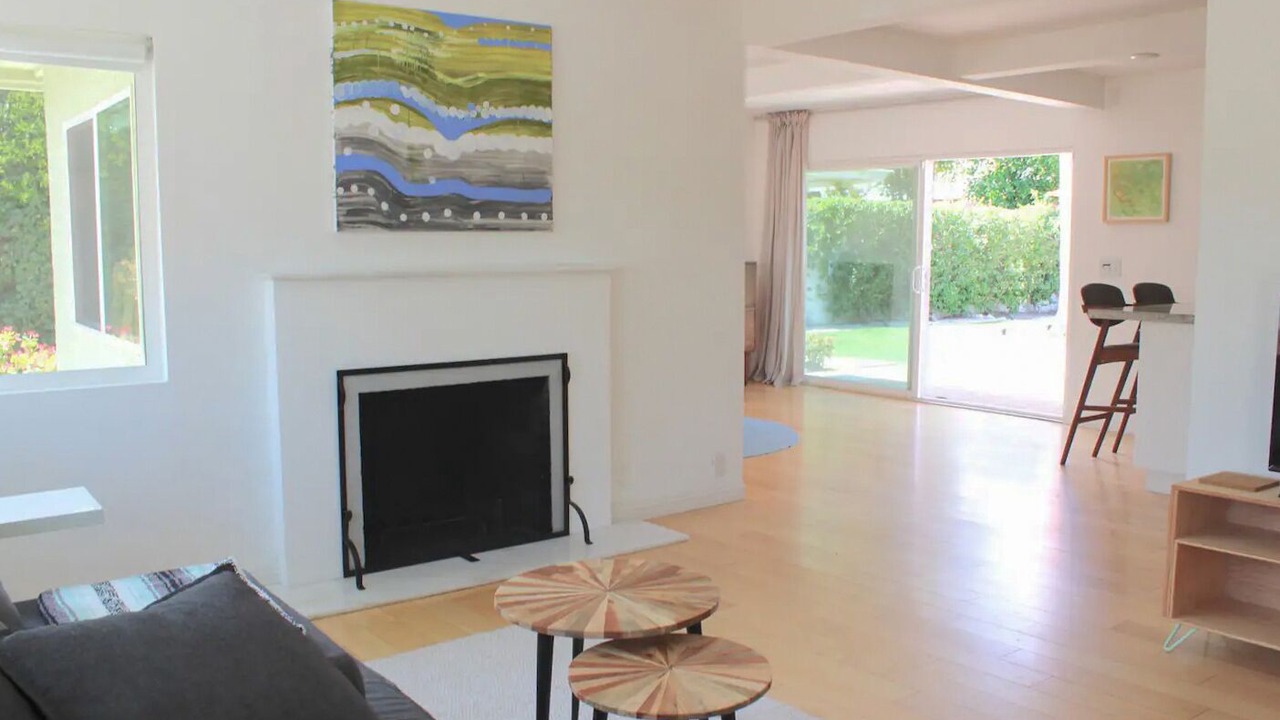 Photo of Livingroom in Tahquitz River Estates