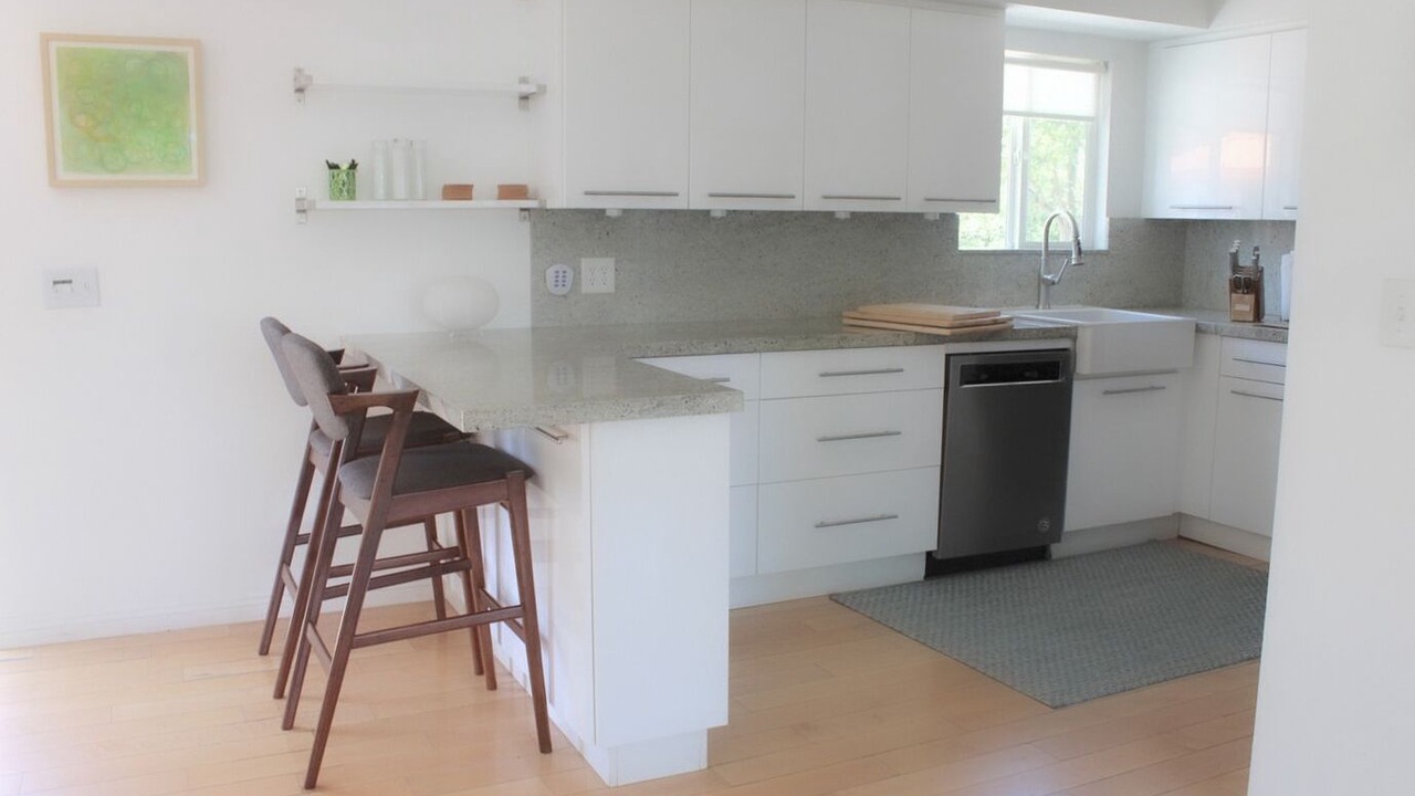 Photo of Kitchen in Tahquitz River Estates