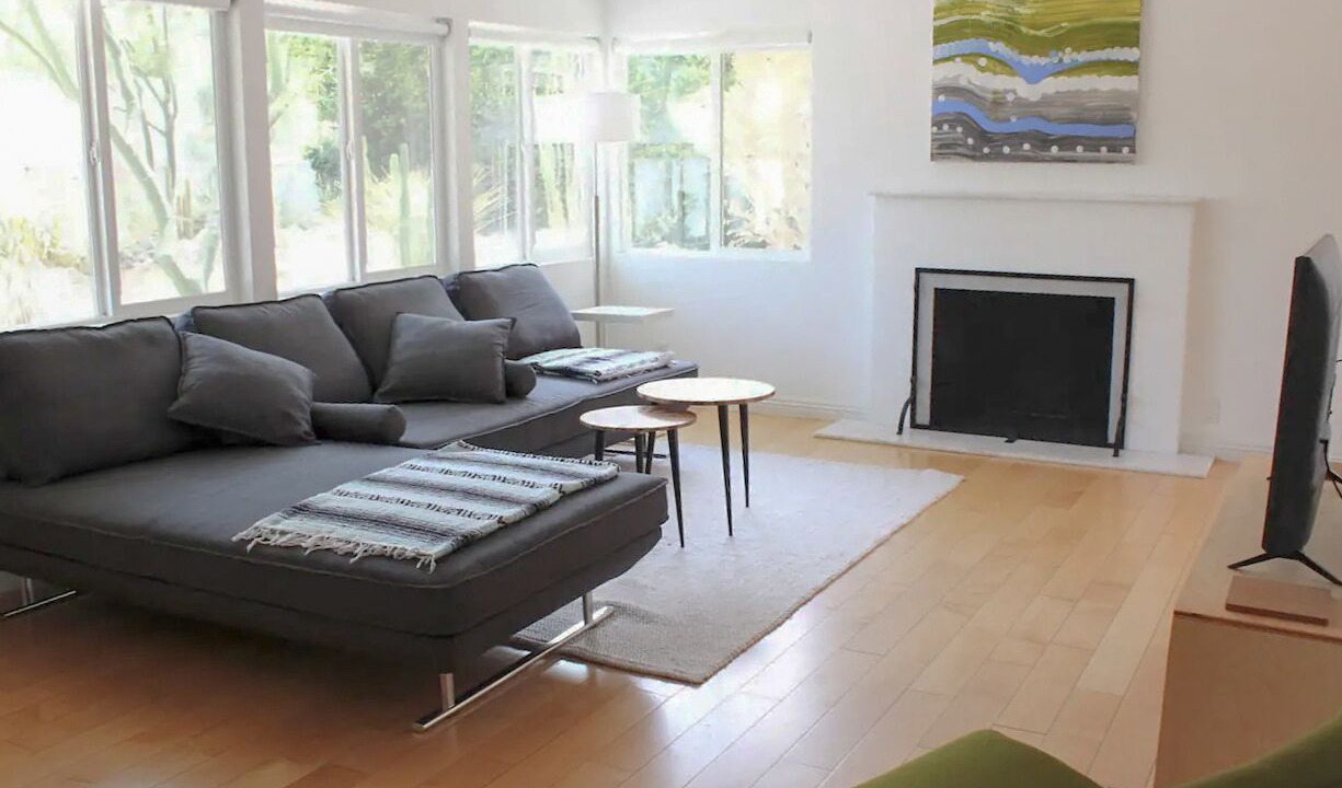 Photo of Livingroom in Tahquitz River Estates