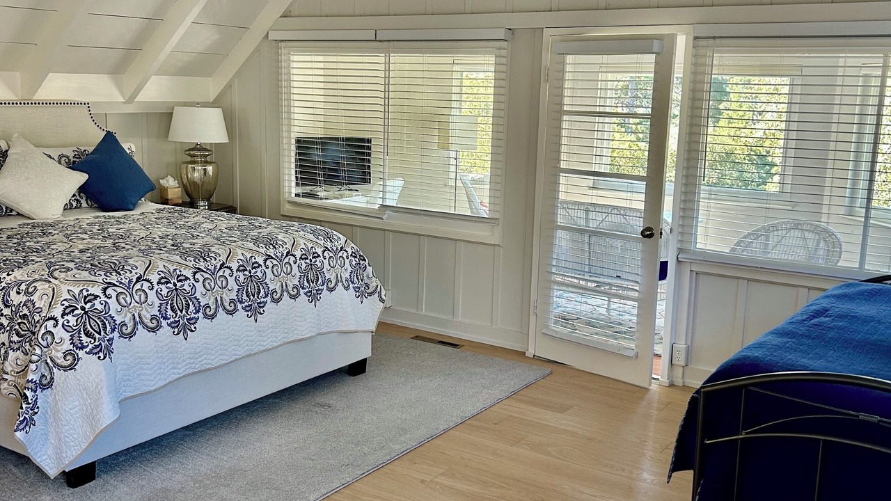 Photo of Bedroom in Northwest Carmel