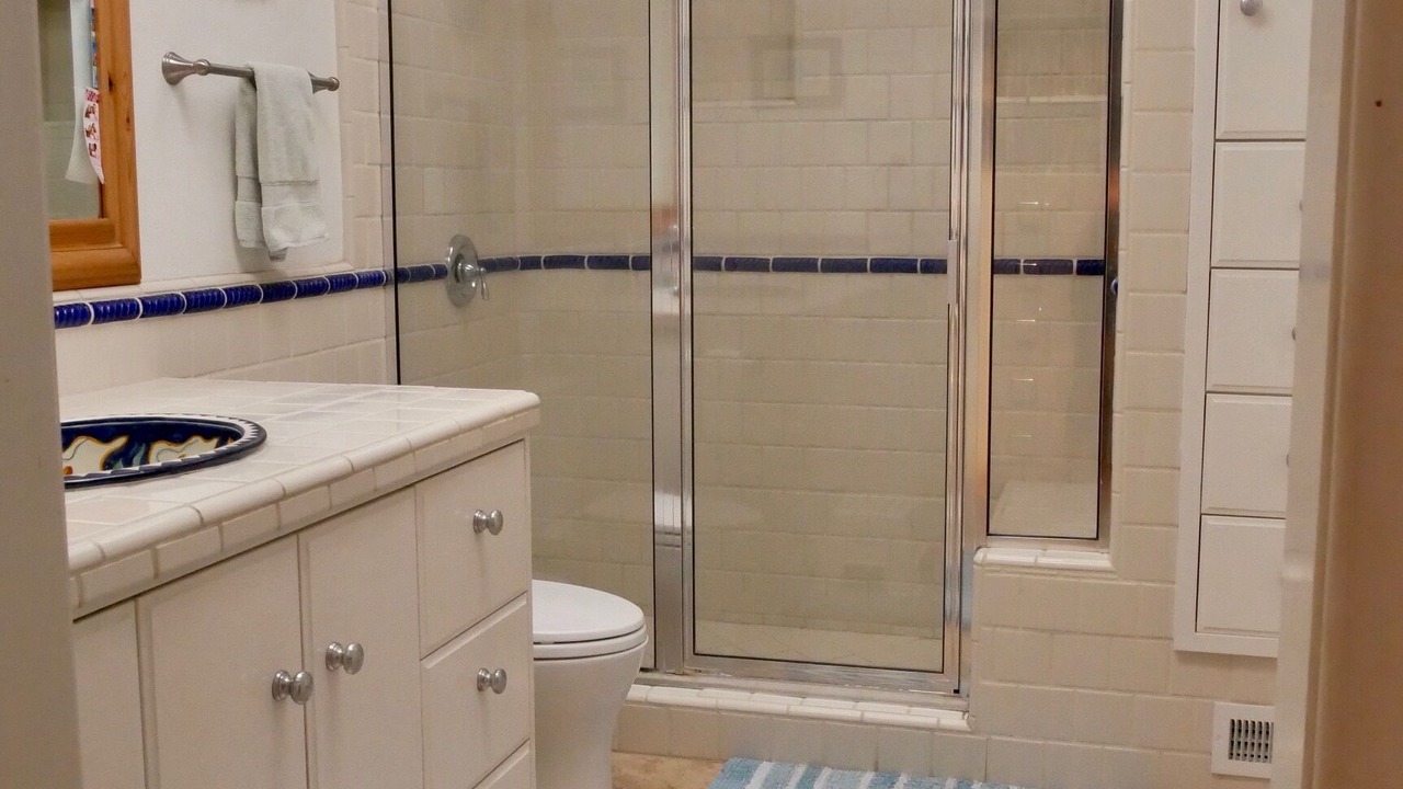 Photo of Bathroom in East Side Costa Mesa