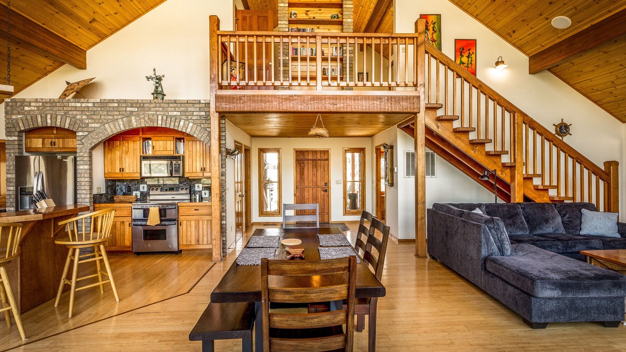 Photo of Livingroom in Three Rivers