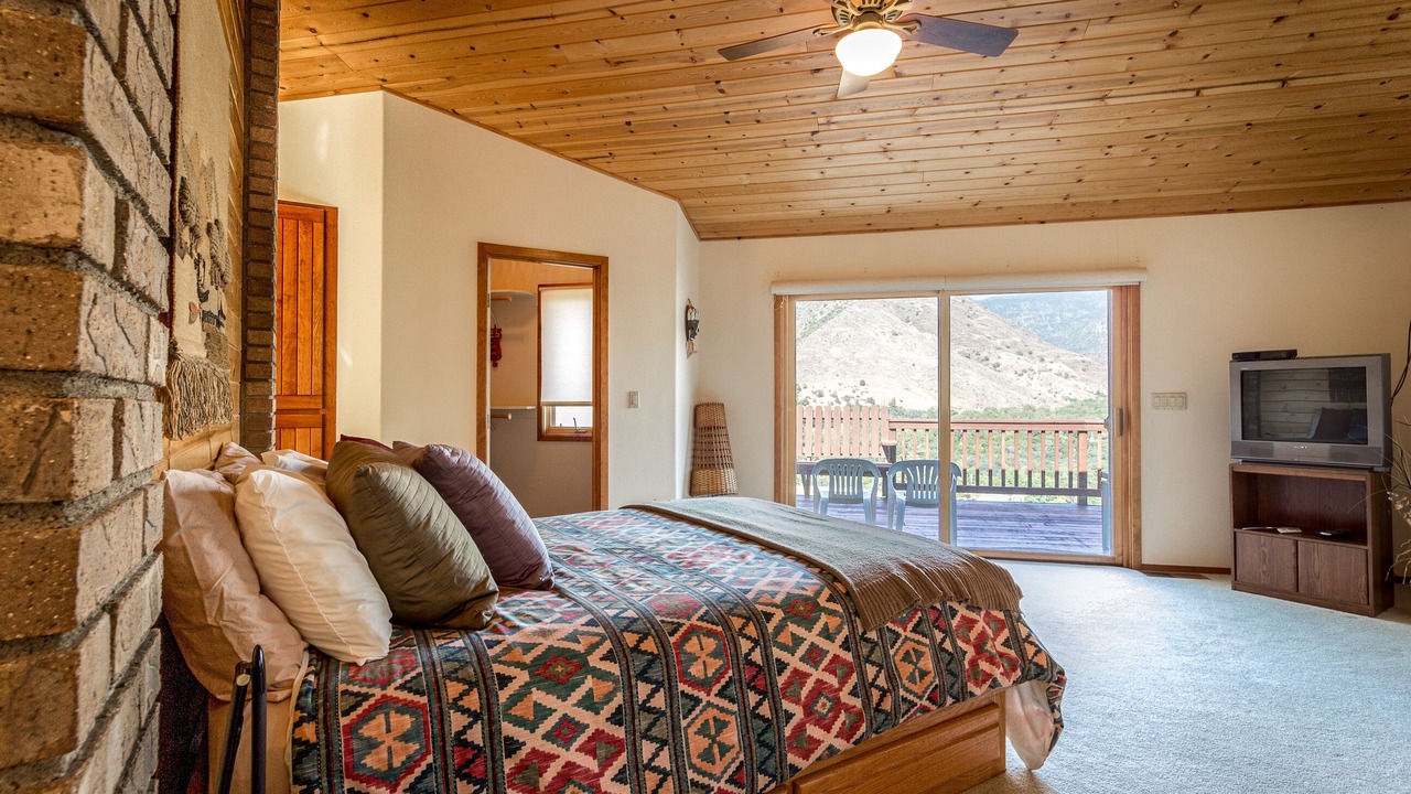 Photo of Bedroom in Three Rivers