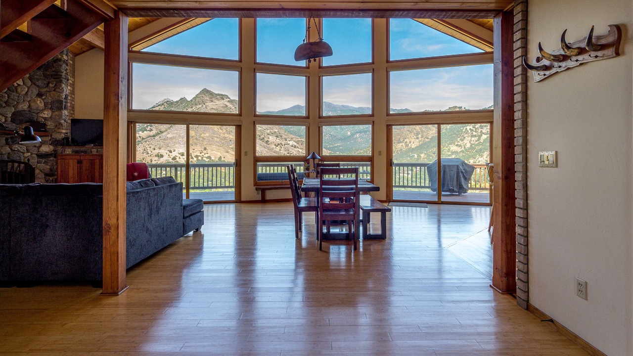 Photo of Livingroom in Three Rivers