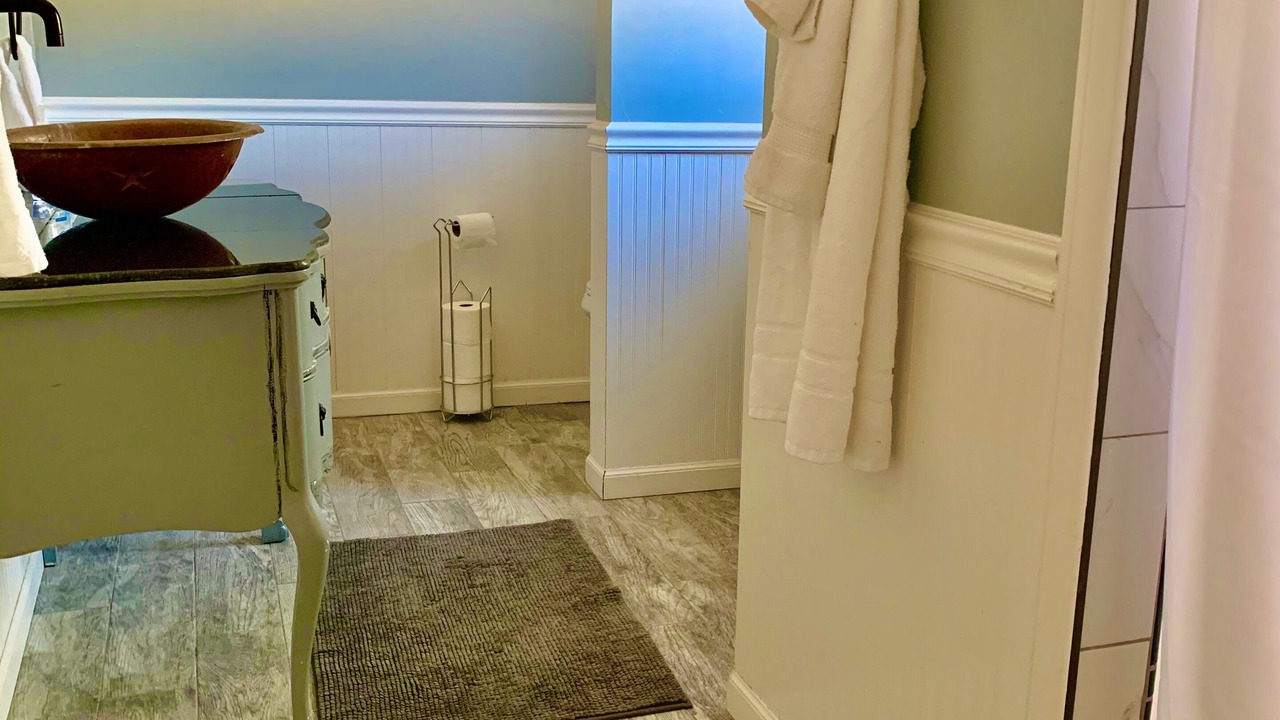 Photo of Bathroom in Kernville