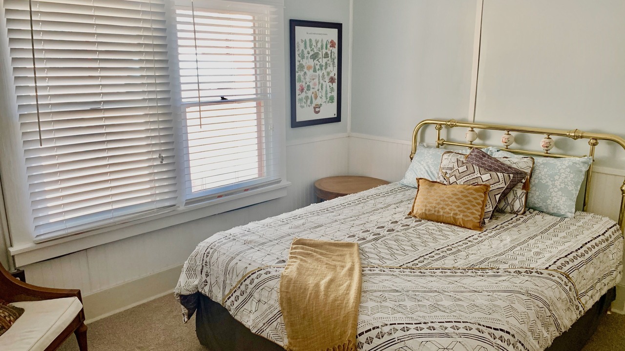 Photo of Bedroom in Kernville