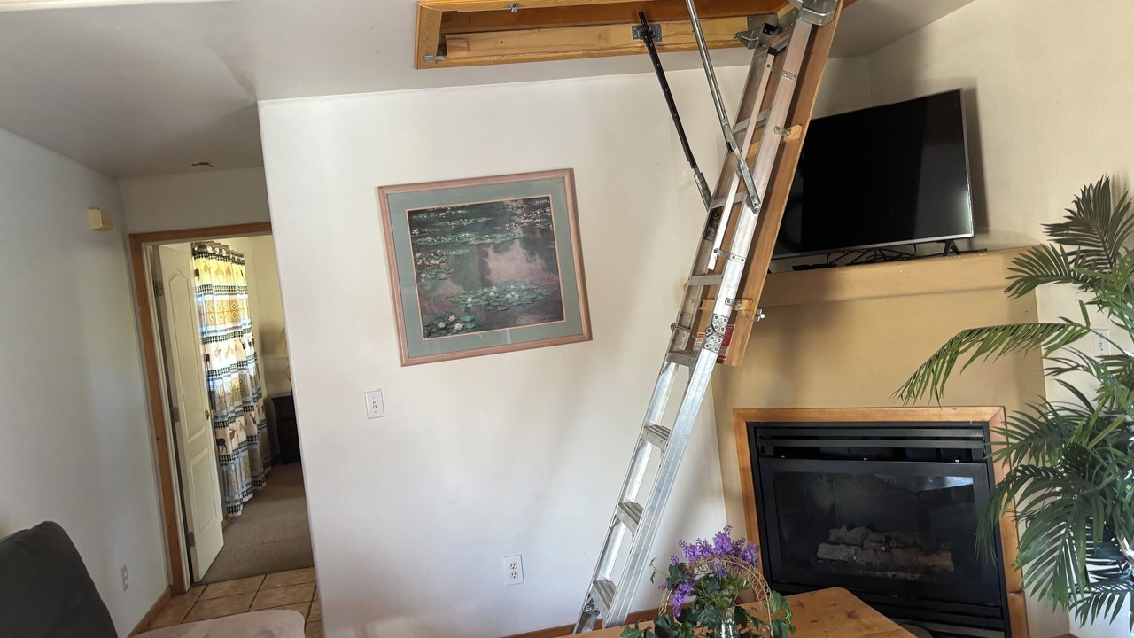 Photo of Livingroom in Three Rivers