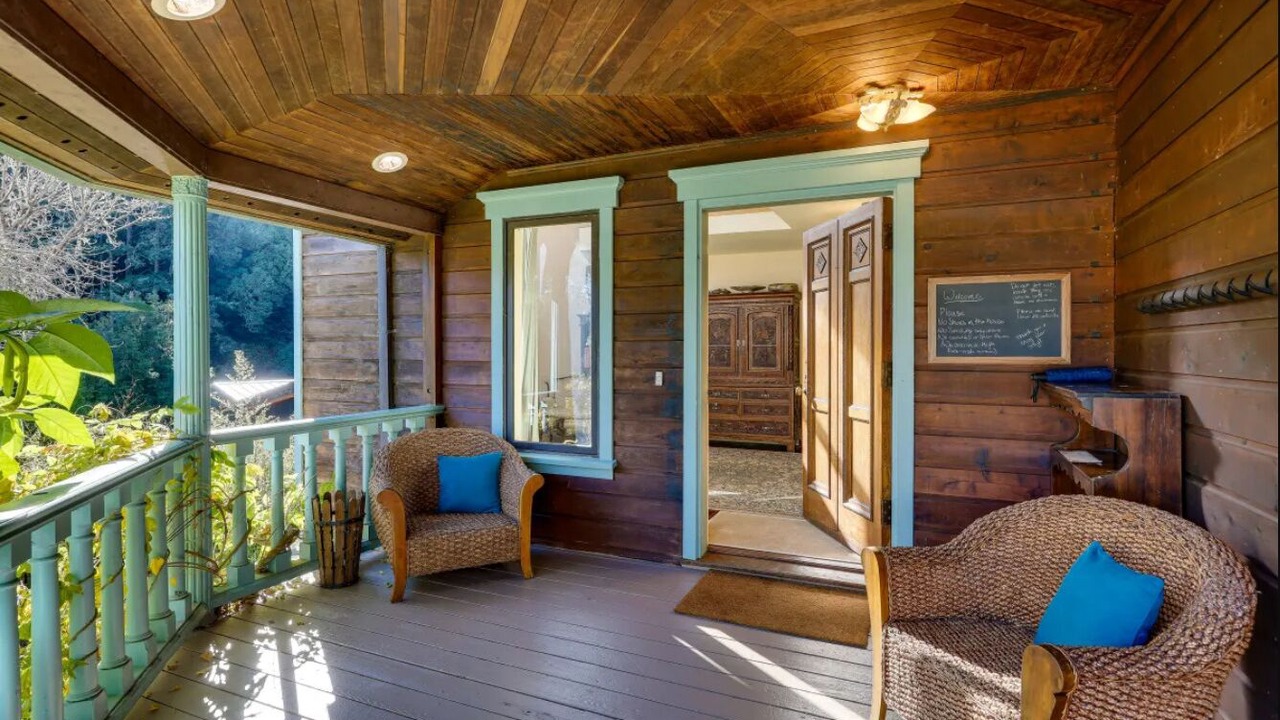 Photo of Patio Balcony in Point Reyes Station