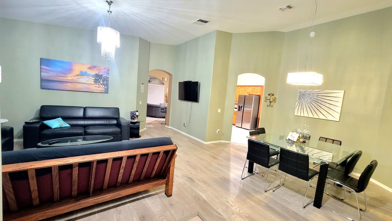 Photo of Livingroom in Cathedral City