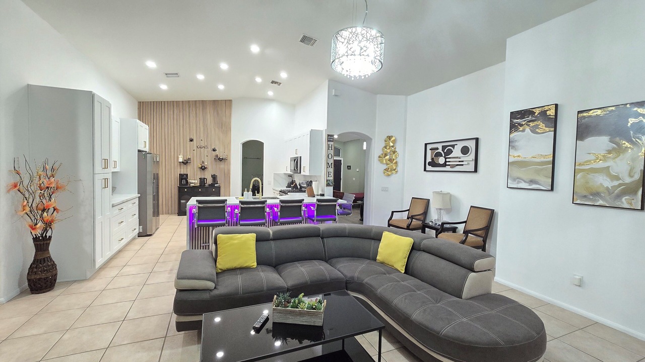Photo of Livingroom in Cathedral City