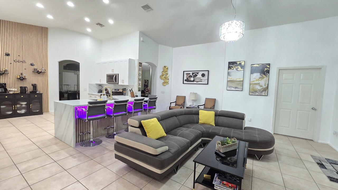 Photo of Livingroom in Cathedral City