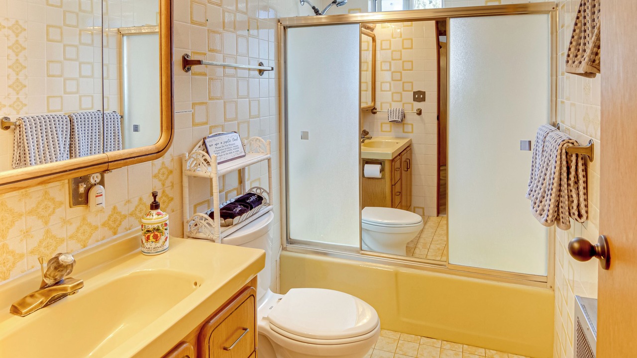 Photo of Bathroom in Pine Mountain Club