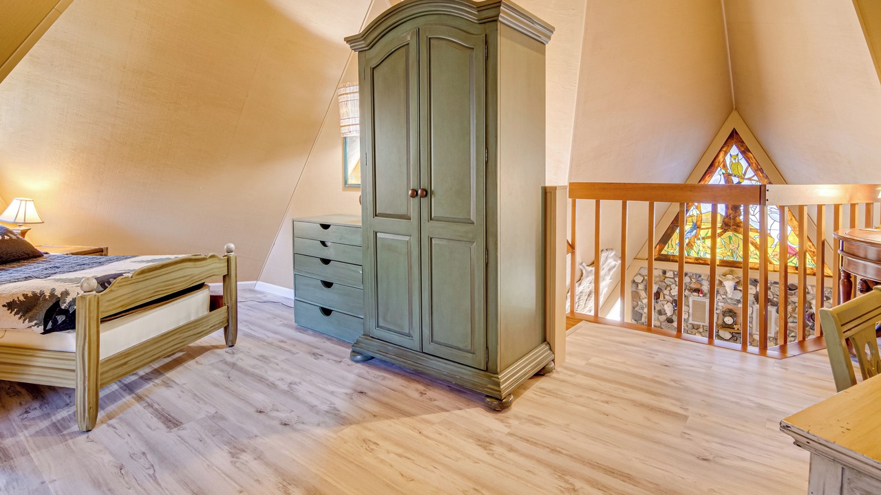 Photo of Bedroom in Pine Mountain Club