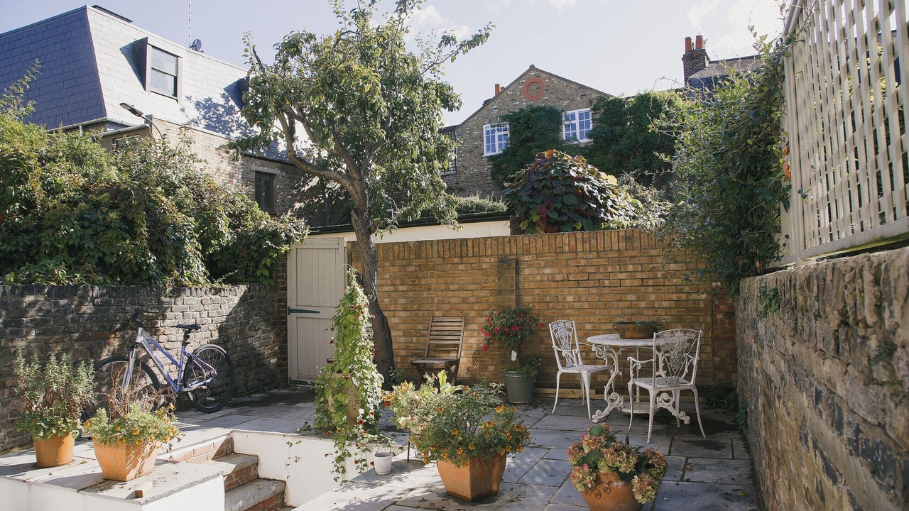 Photo of Patio Balcony in Town