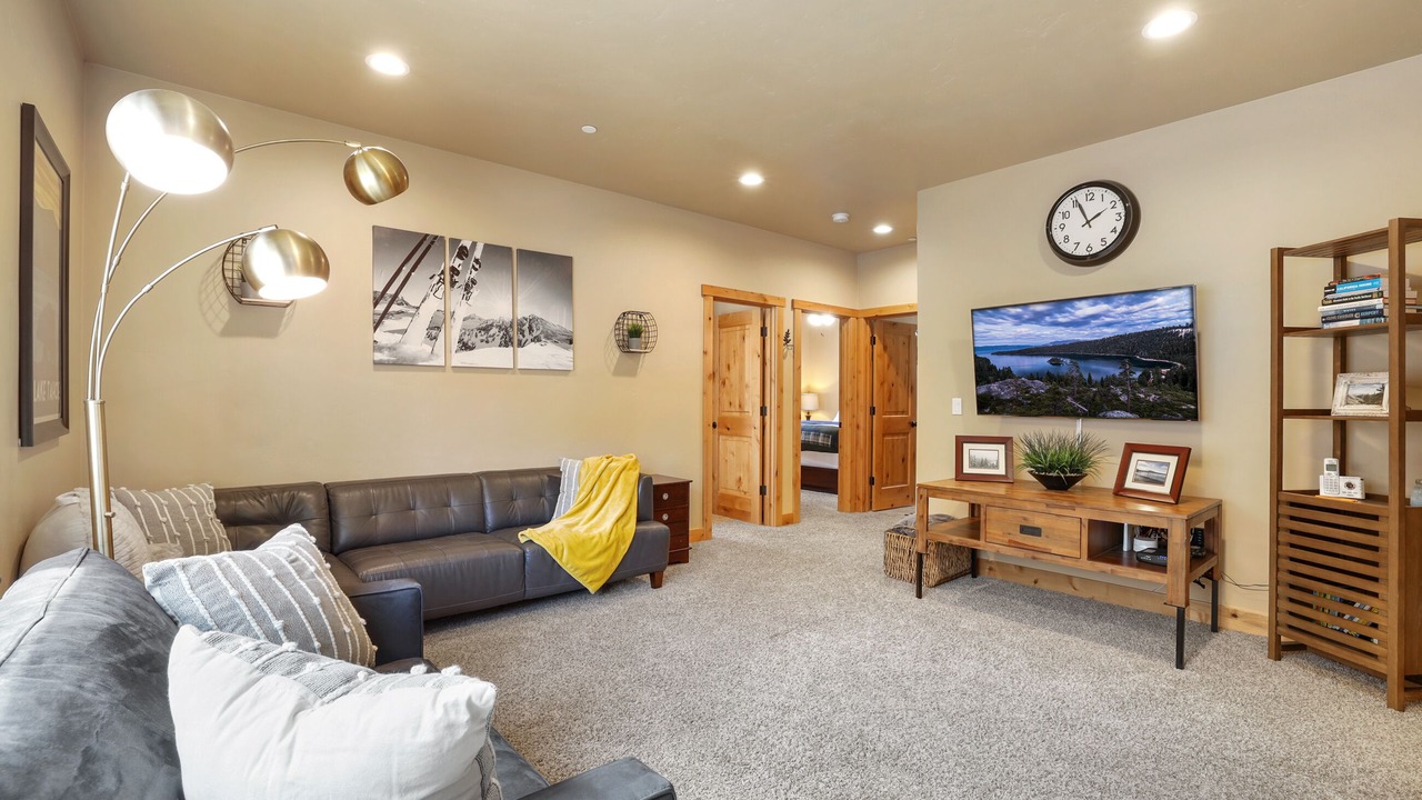 Photo of Livingroom in Tahoe Paradise