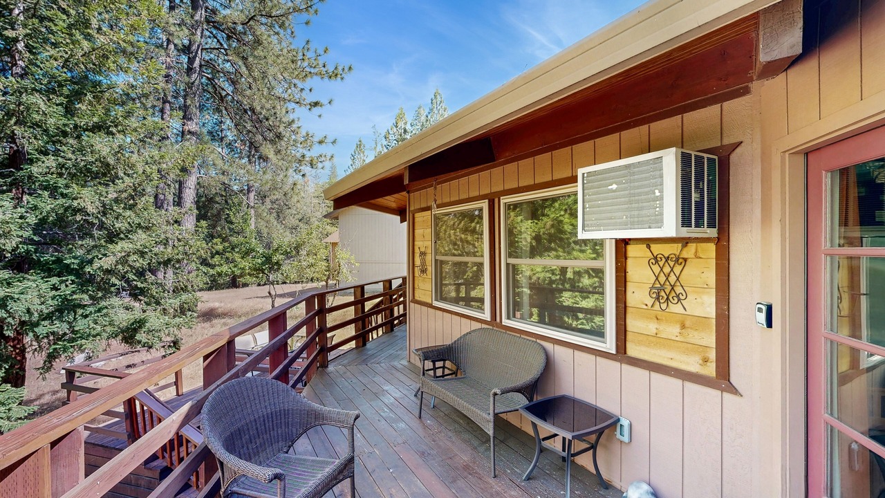 Photo of Outdoor in Groveland