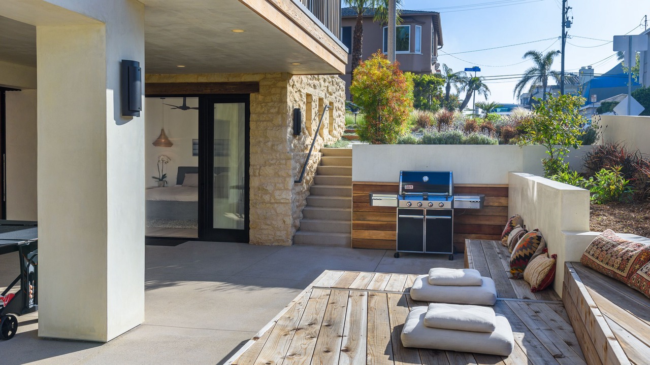 Photo of Patio Balcony in Gas Lamp Section