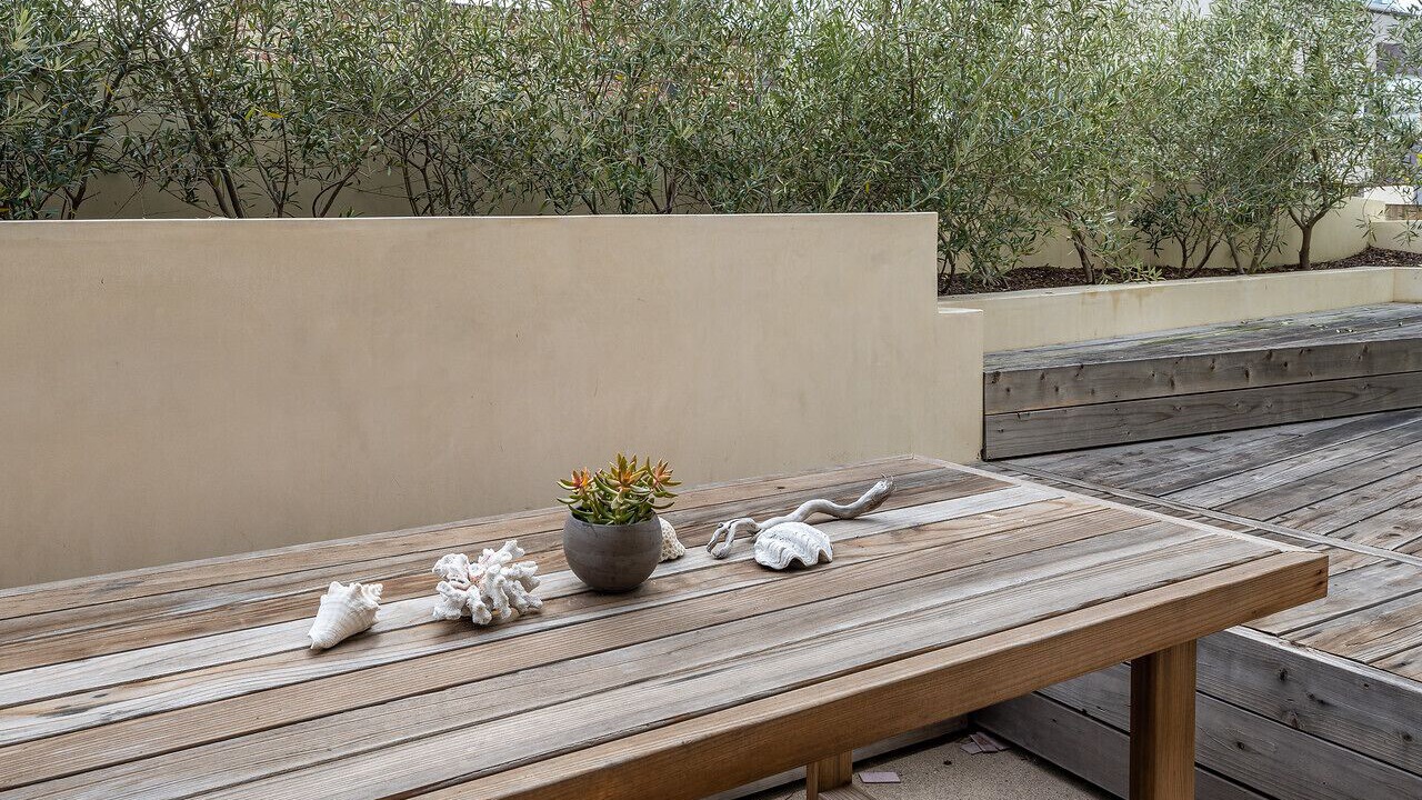 Photo of Outdoor in Gas Lamp Section