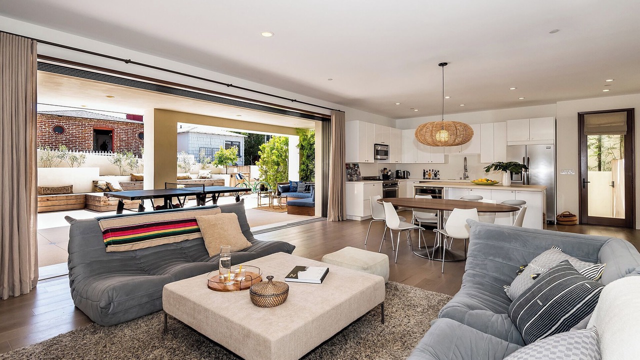 Photo of Livingroom in Gas Lamp Section