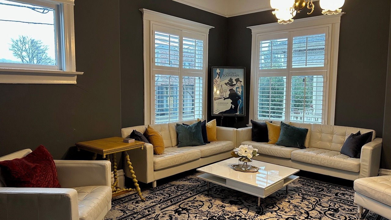 Photo of Livingroom in Napa