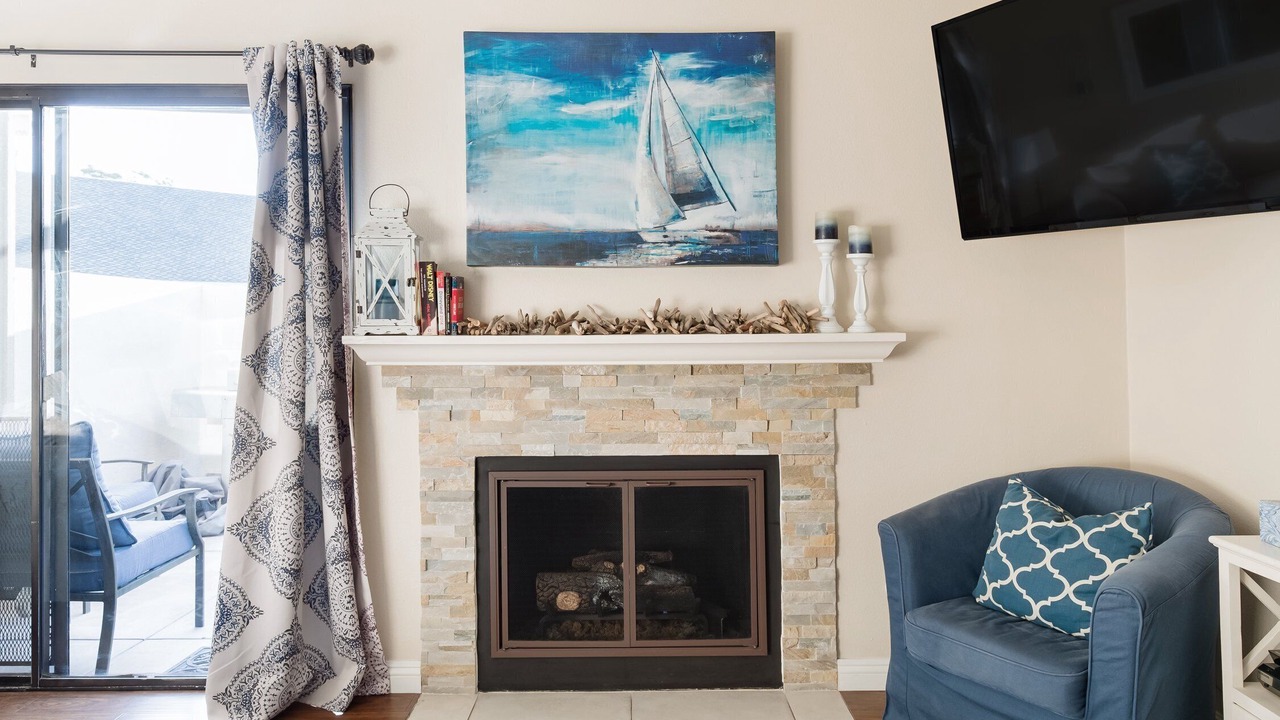 Photo of Livingroom in Hermosa Village