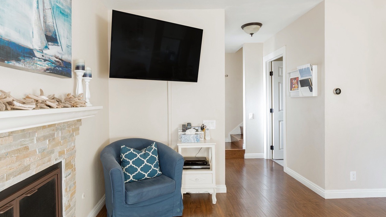Photo of Livingroom in Hermosa Village