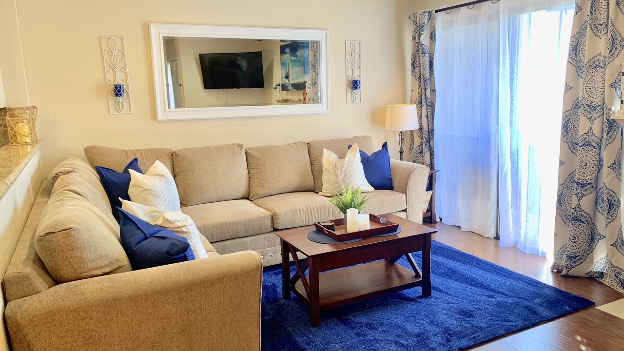 Photo of Livingroom in Hermosa Village