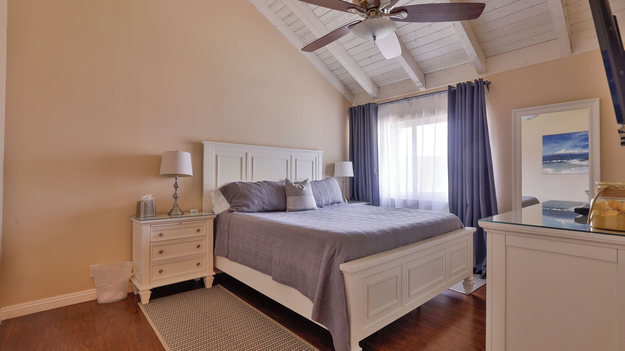 Photo of Bedroom in Hermosa Village