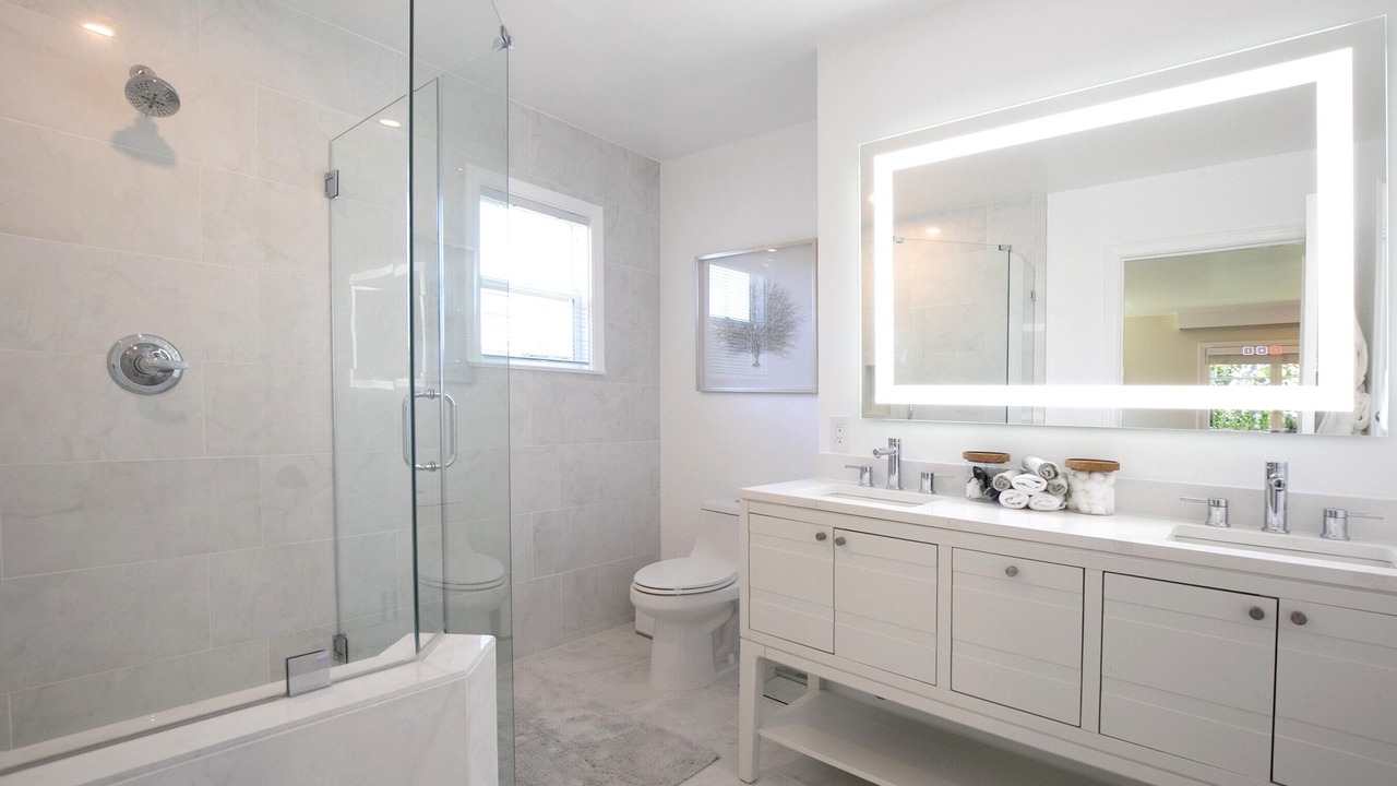 Photo of Bathroom in Carmel Point