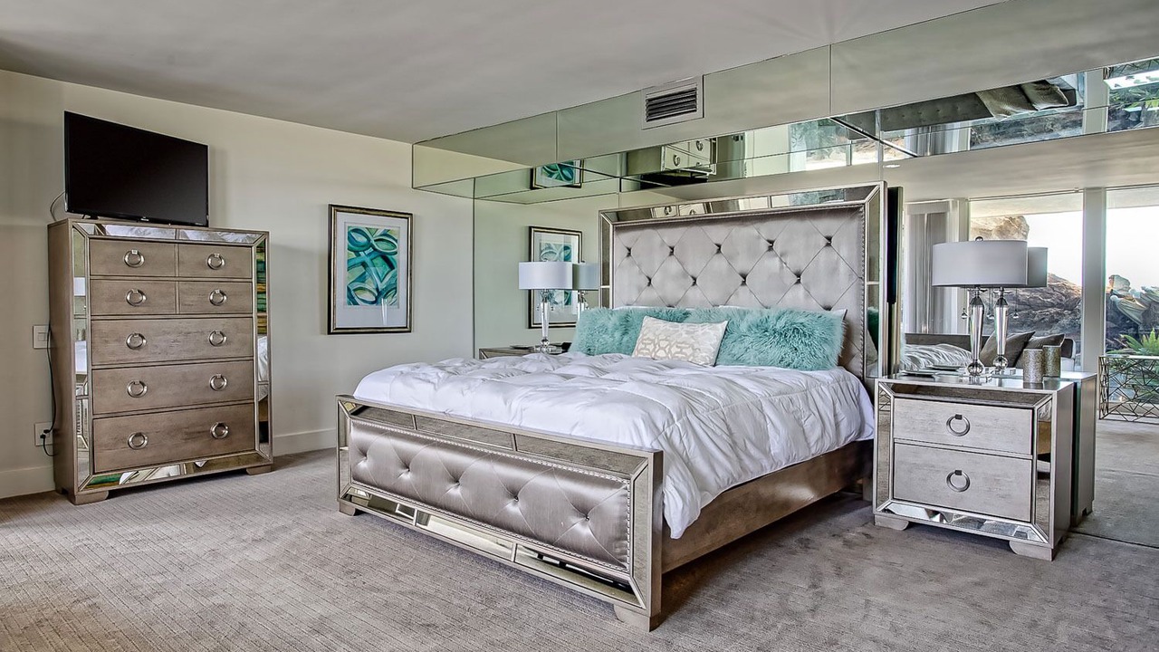 Photo of Bedroom in Canyon Corridor