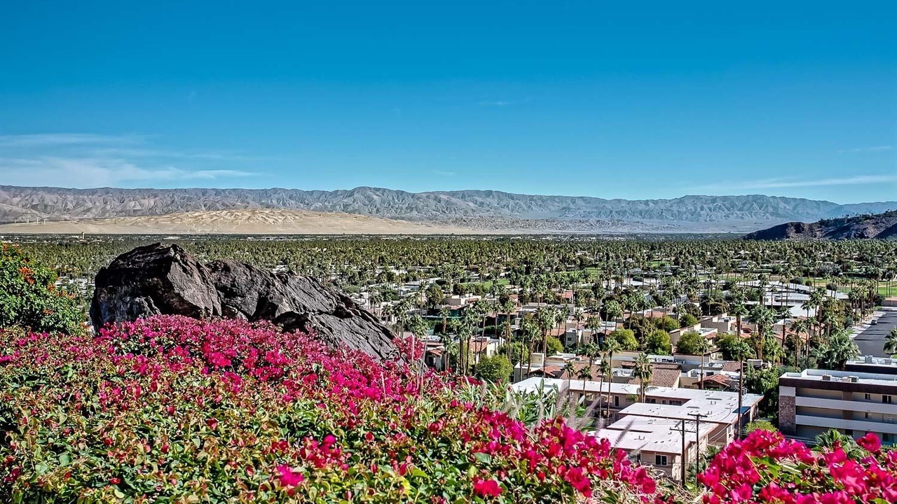 Photo of Outdoor in Canyon Corridor