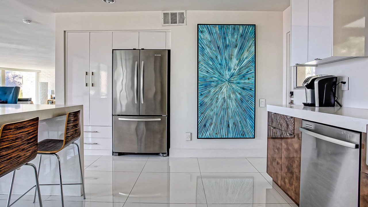 Photo of Kitchen in Canyon Corridor