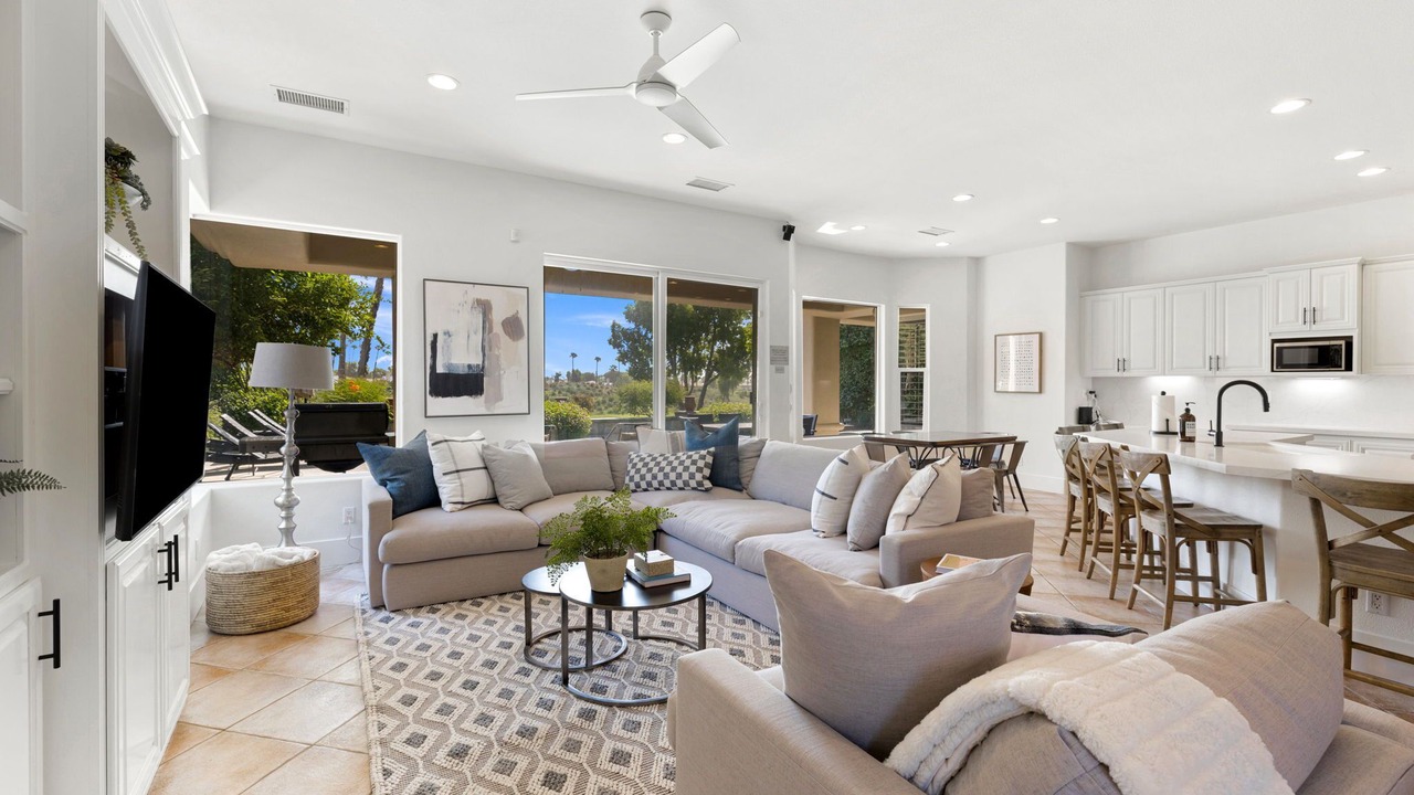 Photo of Livingroom in La Quinta