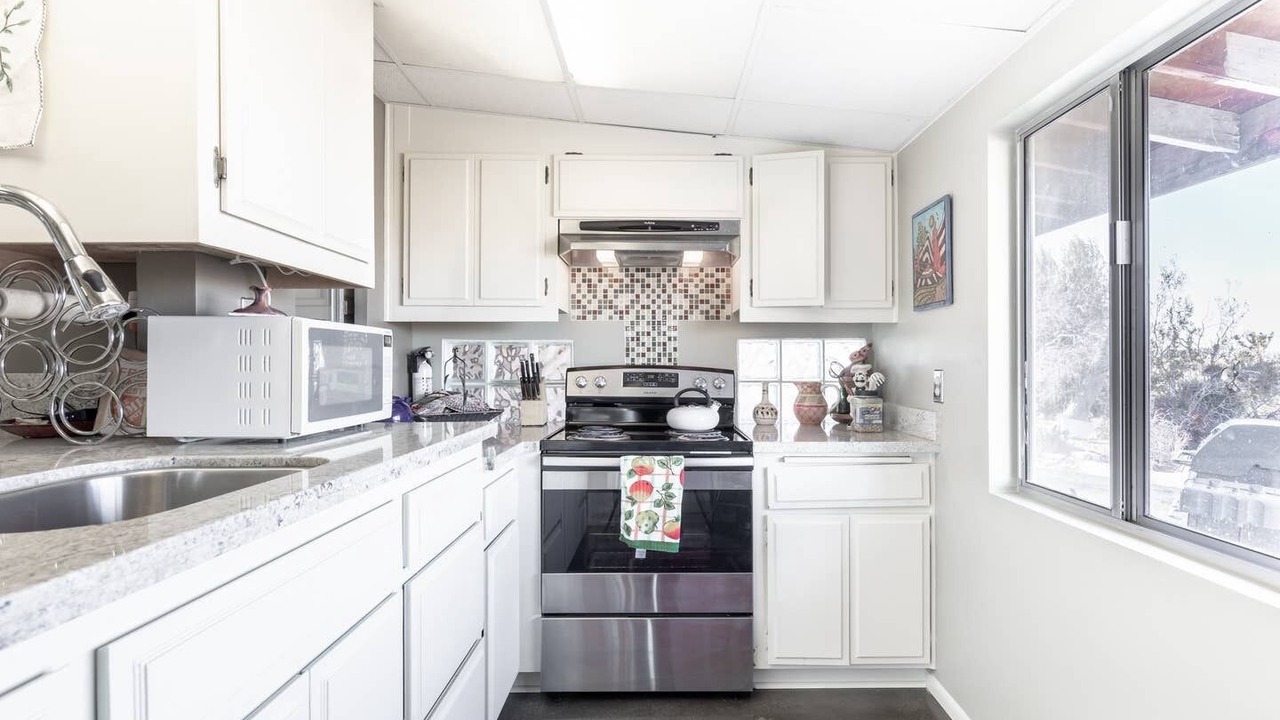 Photo of Kitchen in Joshua Tree Highlands