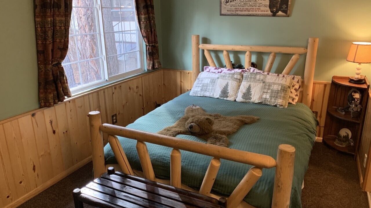 Photo of Bedroom in Big Bear City