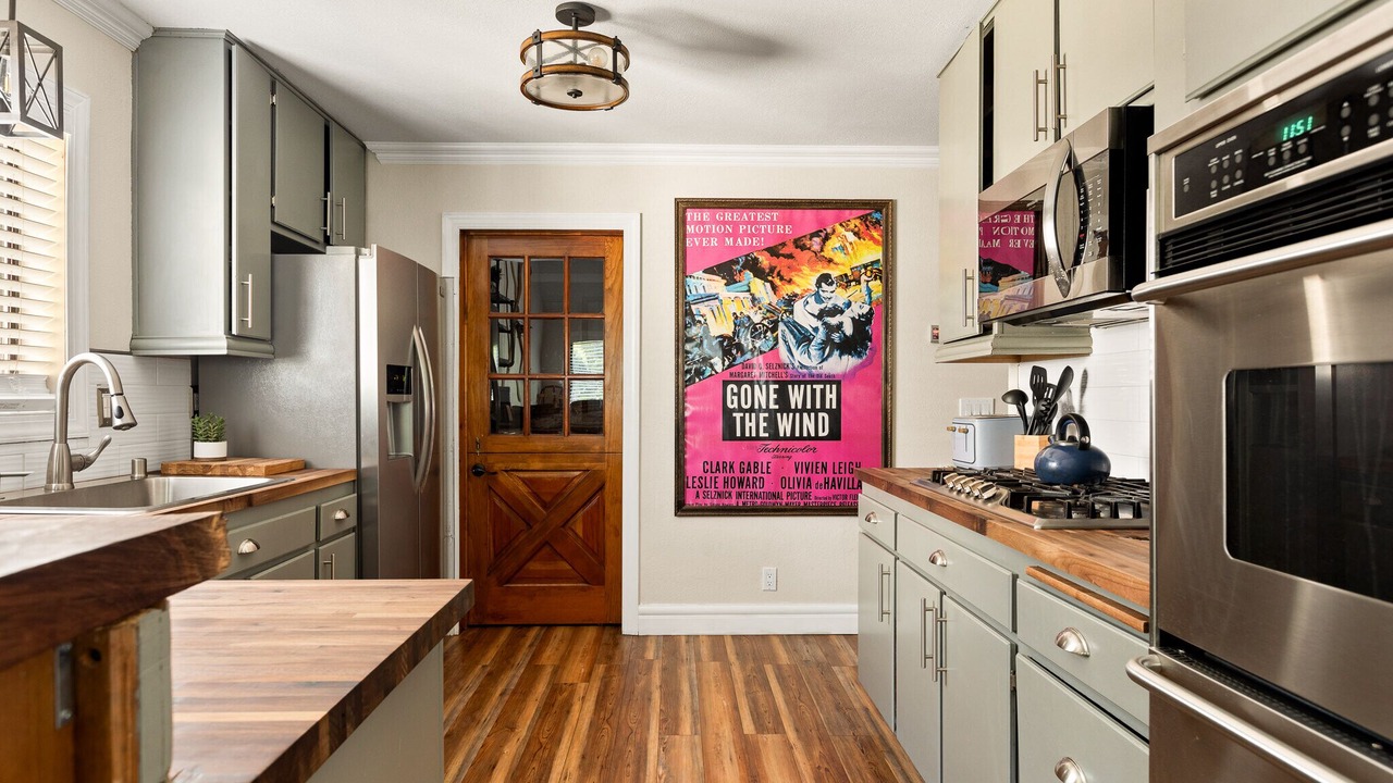 Photo of Kitchen in Blue Jay