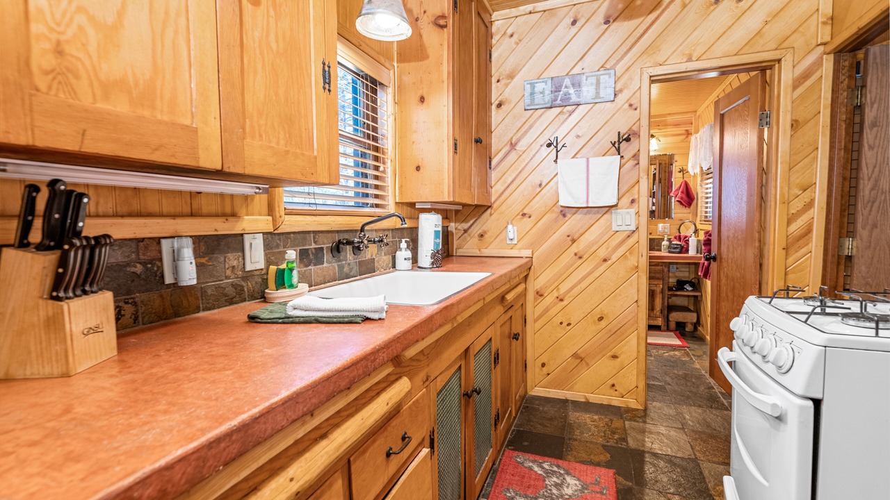 Photo of Kitchen in Big Bear Lake