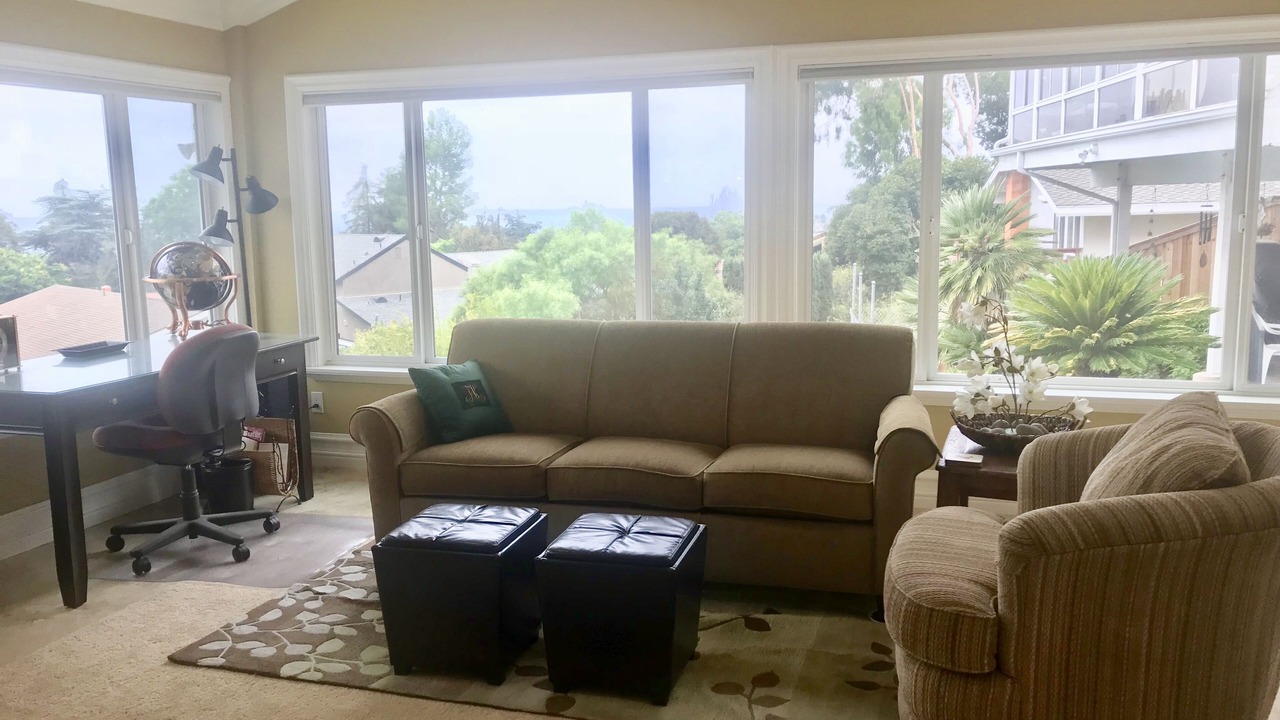 Photo of Livingroom in North Tustin
