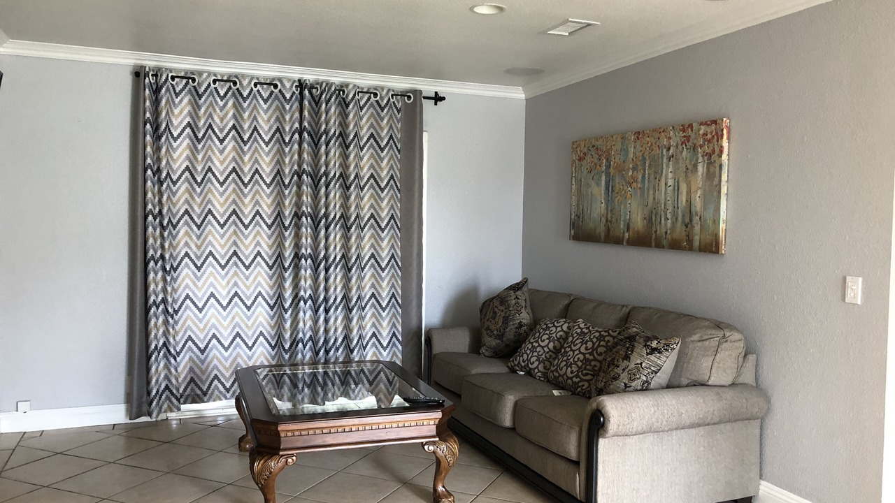 Photo of Livingroom in Fullerton