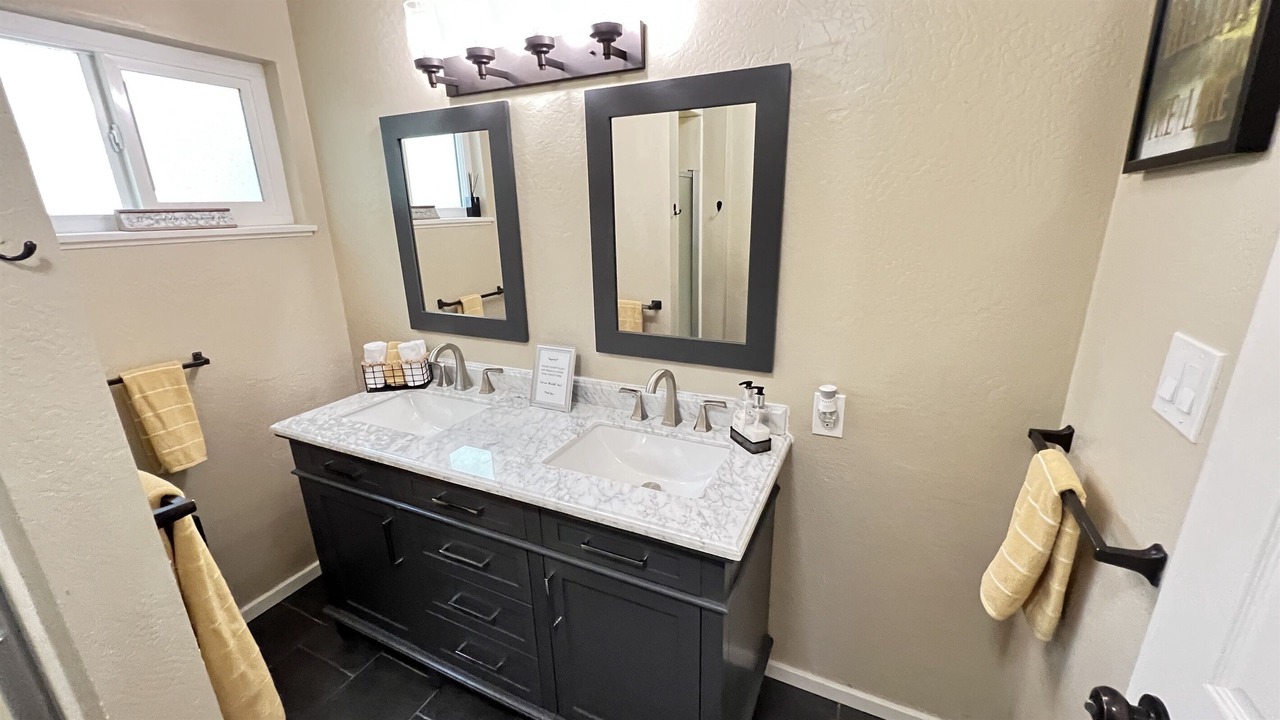 Photo of Bathroom in Lakehead
