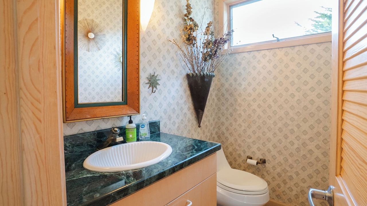 Photo of Bathroom in Sea Ranch
