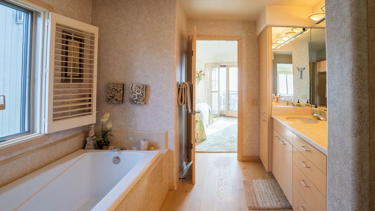 Photo of Bathroom in Sea Ranch