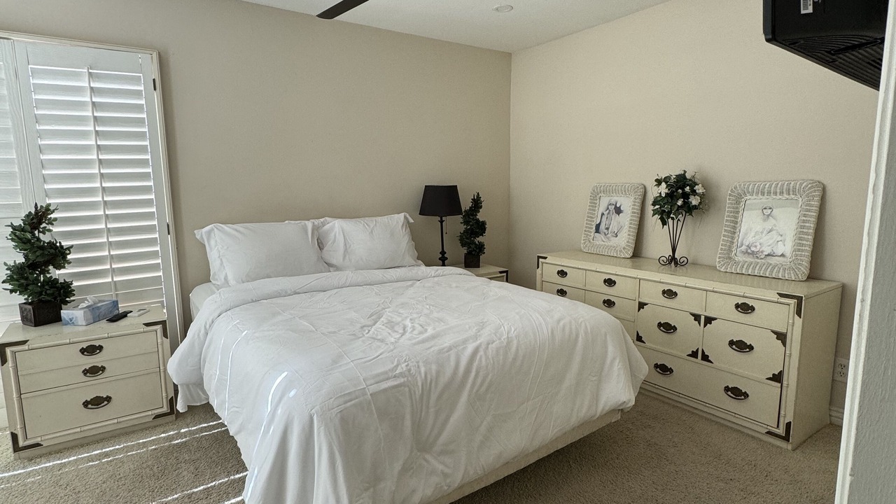 Photo of Bedroom in Canyon Sands