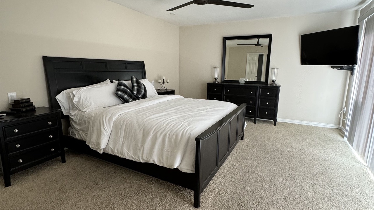 Photo of Bedroom in Canyon Sands