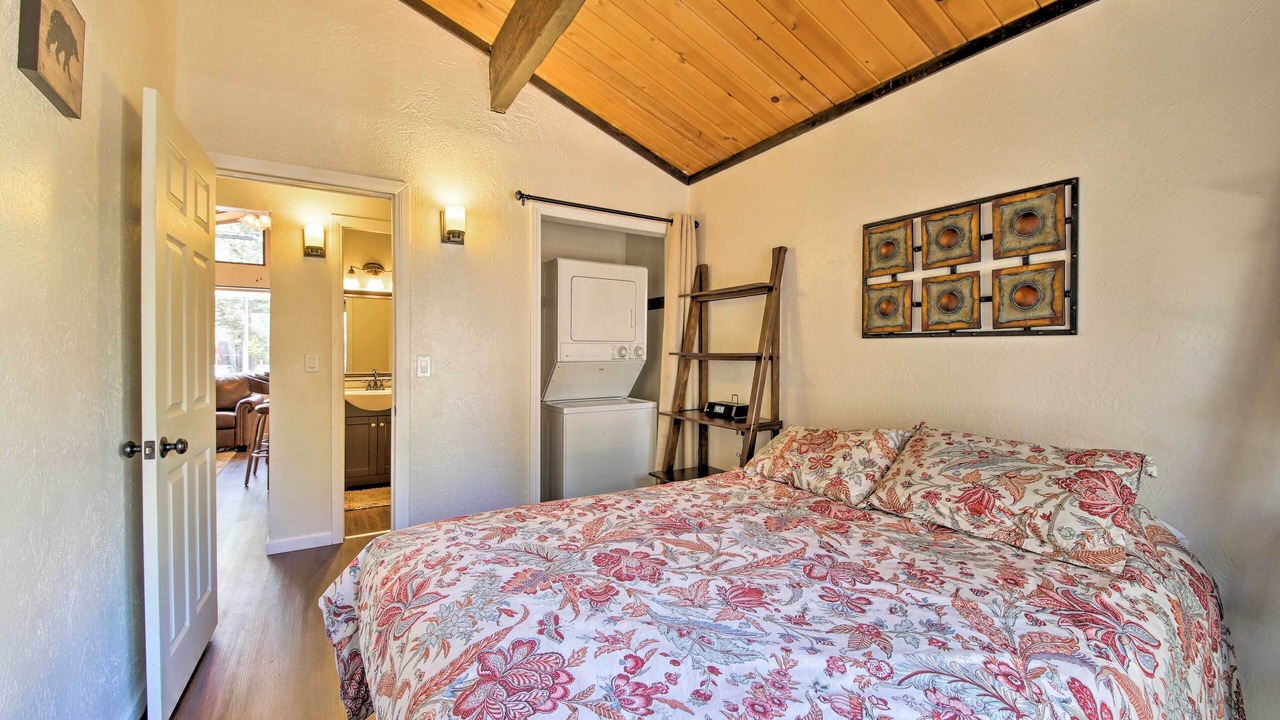 Photo of Bedroom in Big Bear City